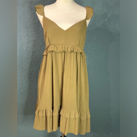 Zara Woman’s Summer dress Olive green Medium - Picture 1 of 9